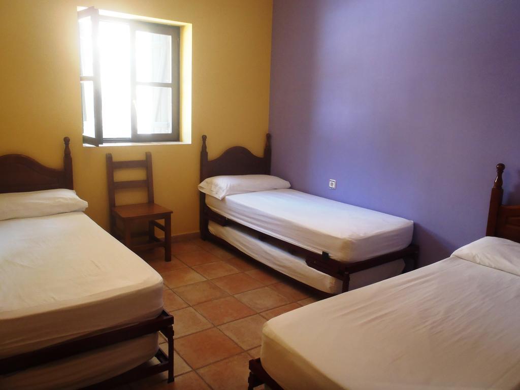Albergue Las Almunias الغرفة الصورة